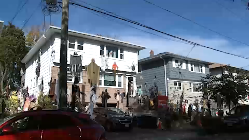 Popular New Jersey Halloween display draws crowds, complaints
       — Highland Park Community news